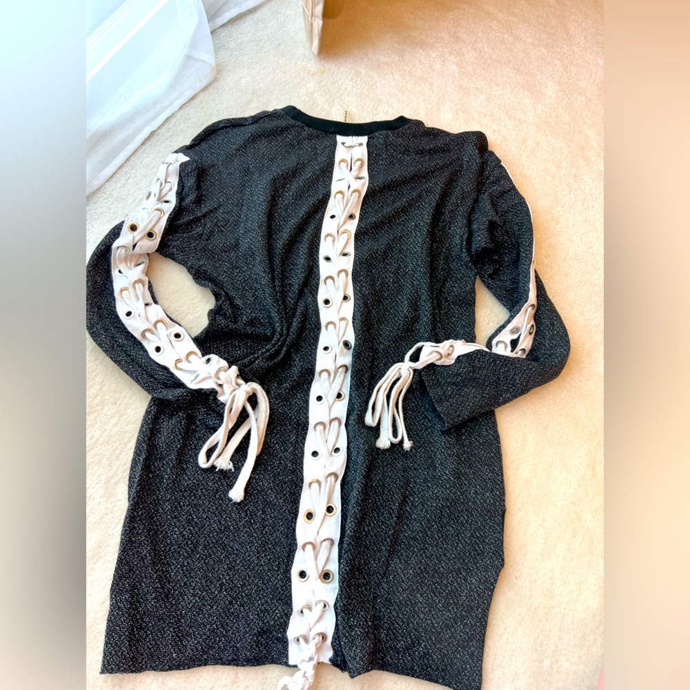 TOV Shiny Black & White Sweater Lace-Up Ties Detail Asymmetric Longer Back Sz38